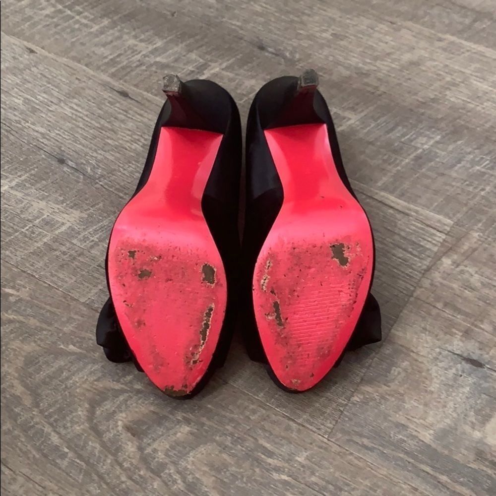 Paris Hilton shoes  - Picture 5 of 5